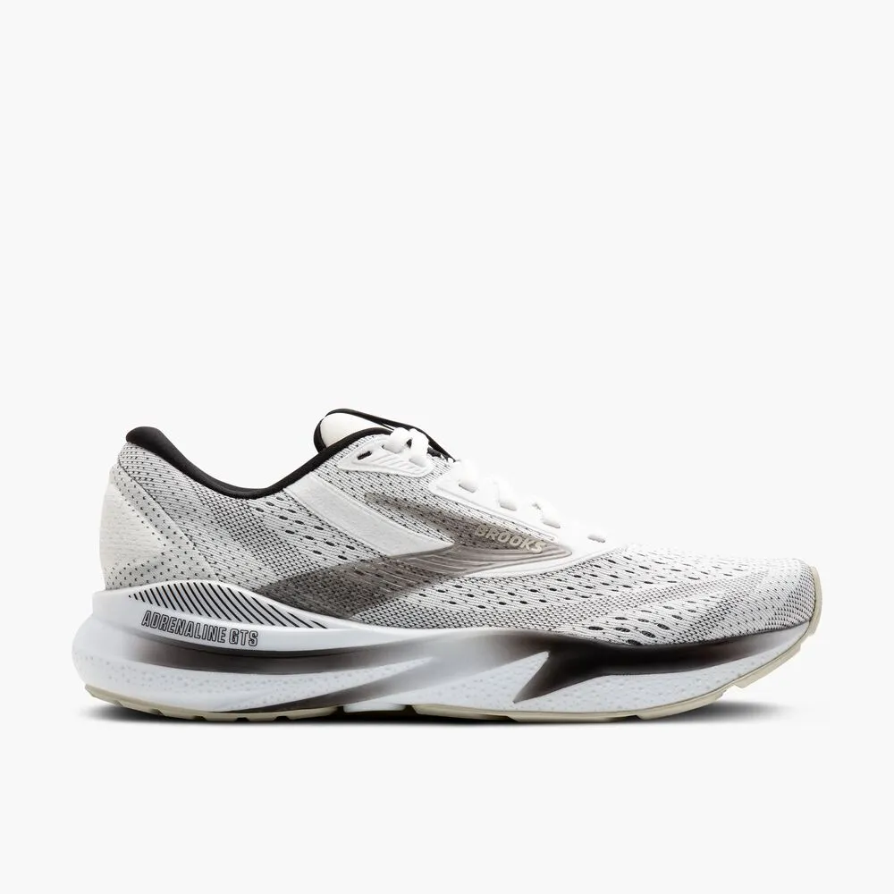 126 - White/Black/Pelican