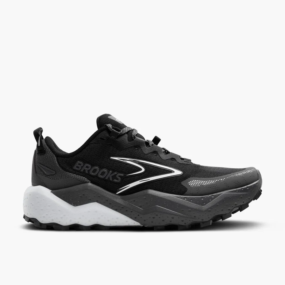 052 - Black/Blackened Pearl/White