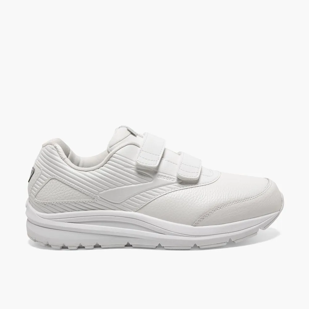 142 - White/White