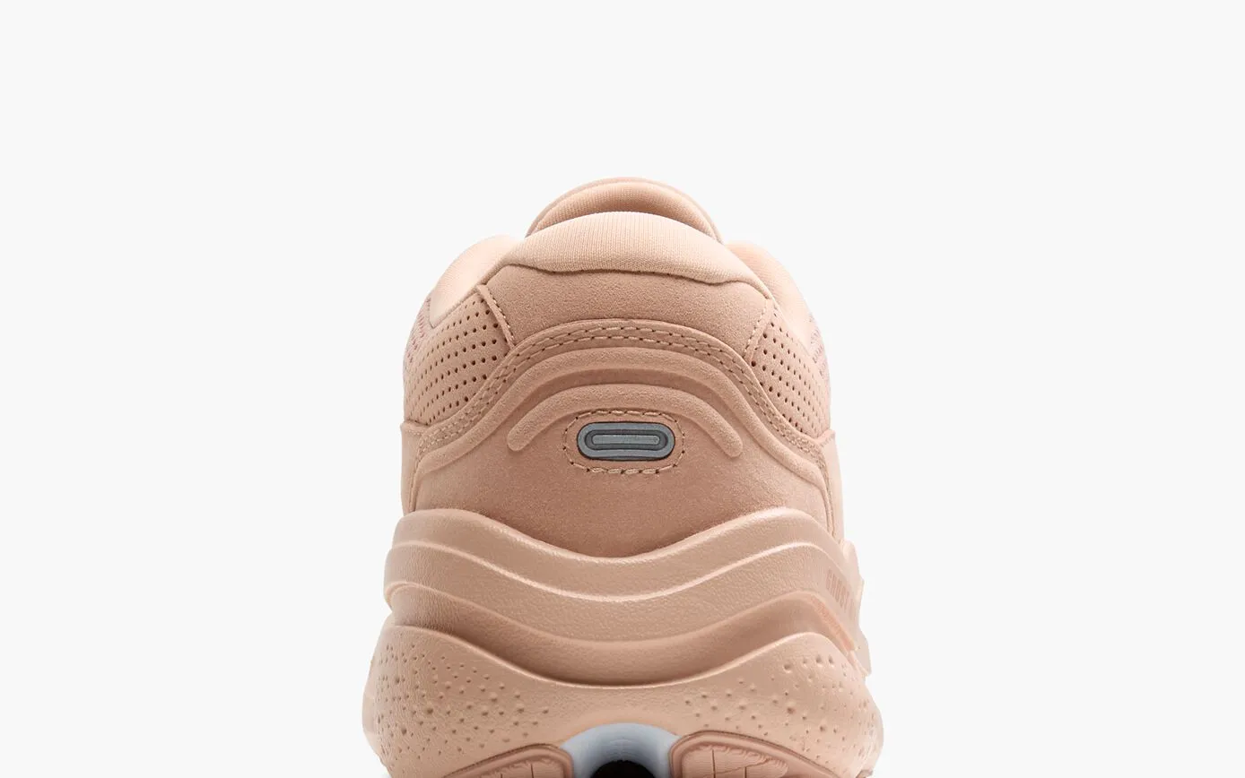 120433-680-h-ghost-max-se-womens-neutral-cushion-running-shoe.webp